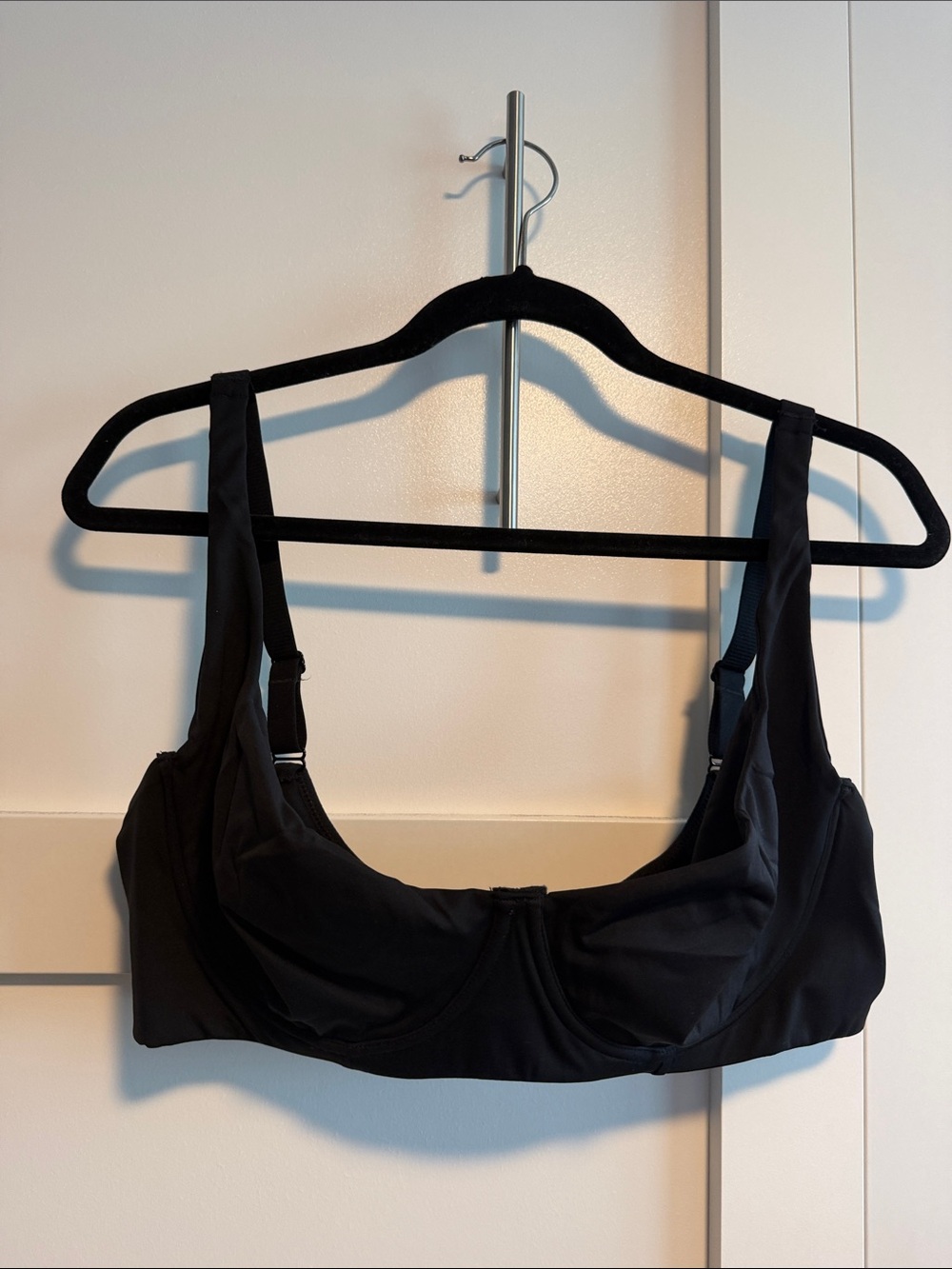 Supportive Black Underwire Bra with Adjustable Straps